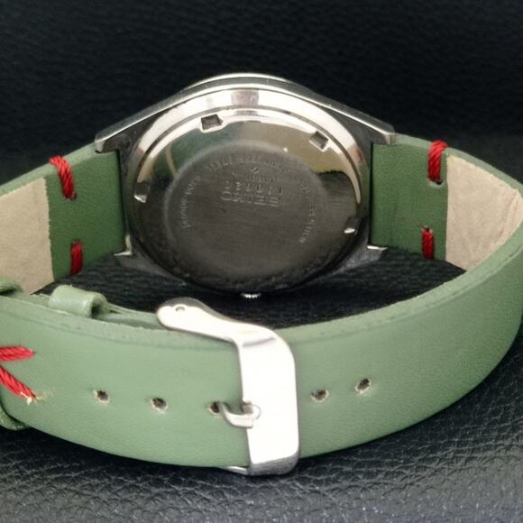 Vintage 1979 Seiko Automatic Mens Silver Watch W/daydate & Arabic accents - Picture 2 of 8